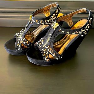 Carlos by Carlos Santana black wedge sandals